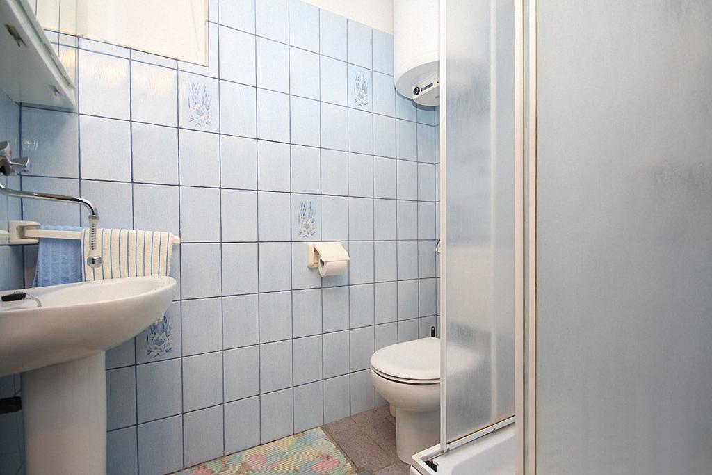 Apartments Barbara ロヴィニ エクステリア 写真